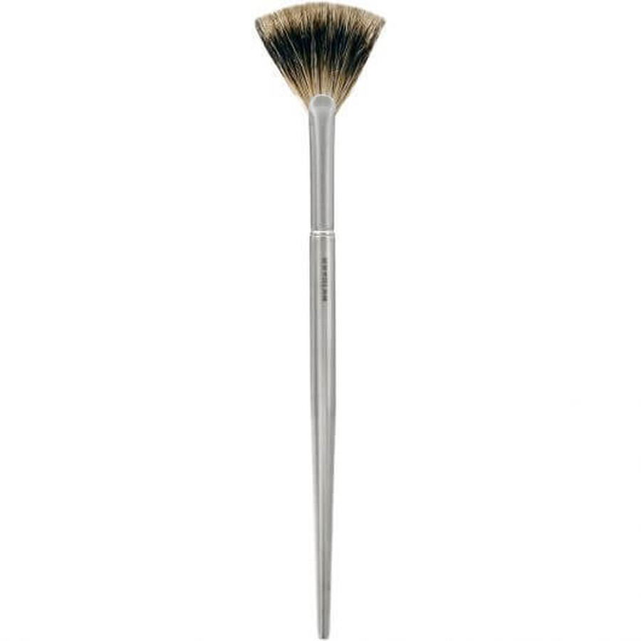 Professional Kryolan Premium Fan Brush 1pc