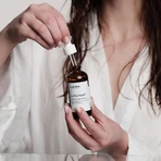 Suero anticaspa intensivo para cuero cabelludo irritado con descamación Ivadermaseb, 50 ml, Ivatherm