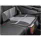 Reer TravelKid Protect Protección para silla de coche compatible con ISOFIX