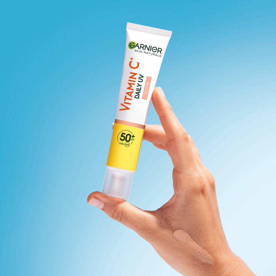 Garnier Skin Naturals Fluide UV éclaircissant quotidien à la vitamine C SPF 50+ glow, 40 ml