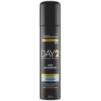 Shampoo per capelli secchi TreSemmé Day2 Day2 Volumizzante 250 ml