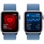 Apple Watch SE GPS 40mm Zilveren aluminium behuizing met winterblauwe sportlus