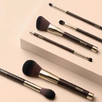 Paese, shadow application brush
