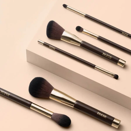 Paese, shadow application brush