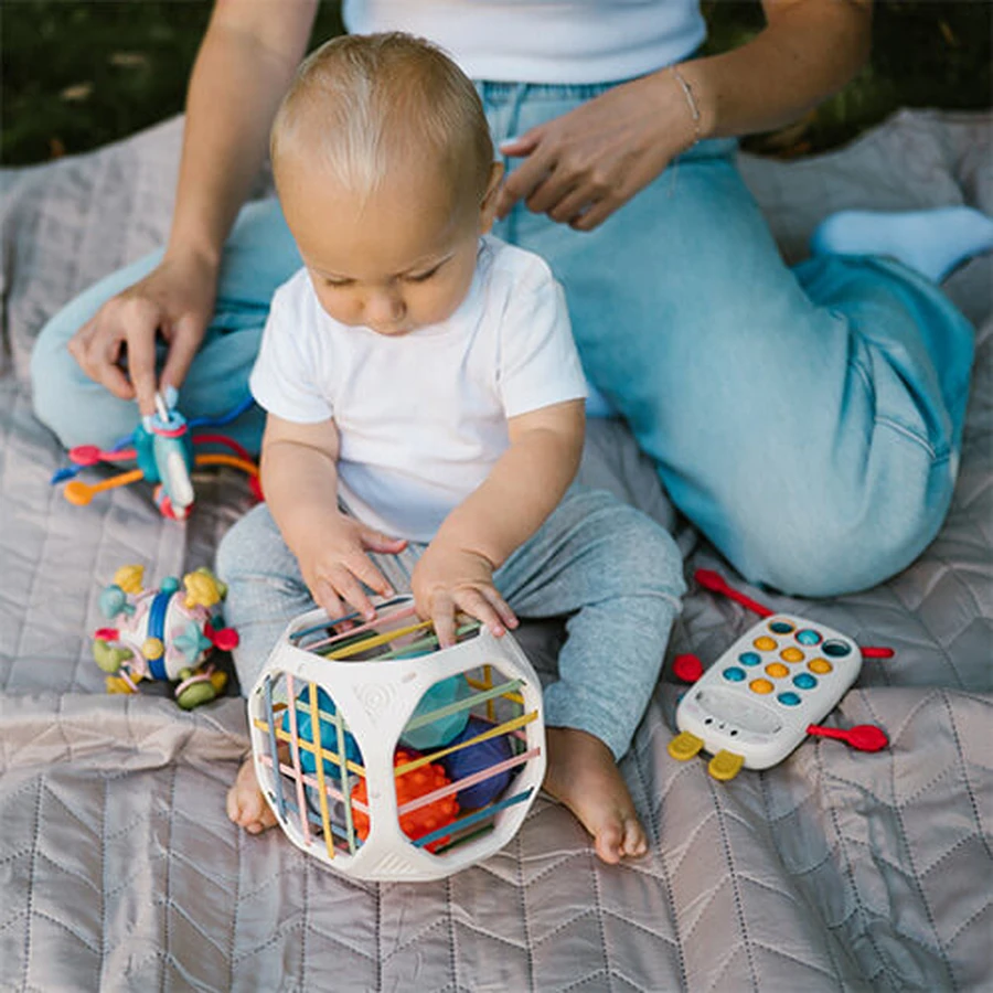 BabyOno, Sinnesspielzeug, Würfelbox, ab 18 Monaten, 1 Stück