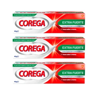 Corega Triplo Super Ultra Crema Extra Forte, 3 x 40 grammi