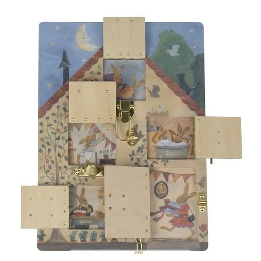 Casita de conejo, juego de madera con cerraduras Egmont Toys