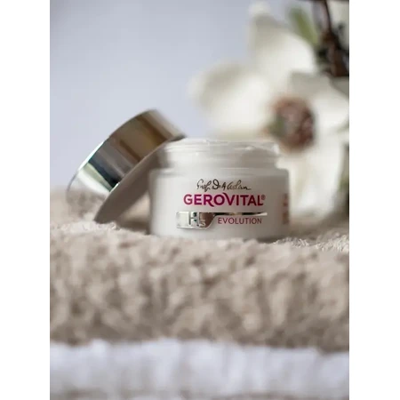 Cremă antirid cu acid hialuronic 3% Gerovital H3 Evolution, 50 ml, Farmec