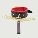 Gevoerde Leren Halsband Met Gouden Ketting - Zwart/Rood