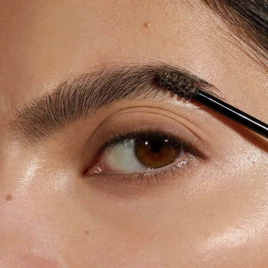 Madara Grow &amp ; Fix Tinted Brow Gel, gel de coiffage des sourcils, Ash Brown 4, 4.25 ml