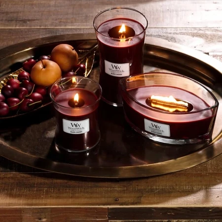 Woodwick Black cherry - grote zandloper geurkaars 609 g