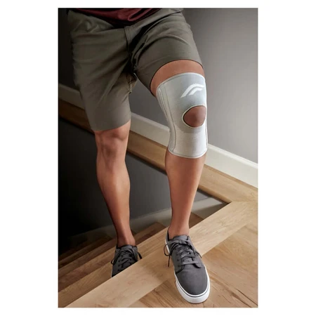 FUTURO kniebandage met laterale ondersteuning, maat L 1 st