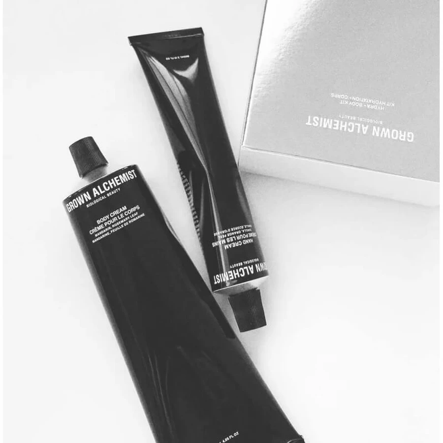 Zestaw do pielęgnacji ciała Hydra marki Grown Alchemist – krem do rąk 65 ml + krem do ciała 120 ml: ceny i cechy