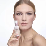 Deborah Skin Booster Mat SPF 15 – fond de ten mat hidratant – nr. 04 warm