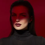 Deborah Milano Red Mat - Barra de labios mate aterciopelada n.º 5, rojo intenso