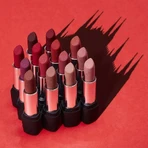 Deborah Milano Red Mat - Barra de labios mate aterciopelada n.º 5, rojo intenso