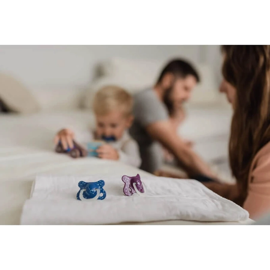 Suavinex Night &amp; Day Whale – 2 Silikon-Schnuller für Babys im Alter von 4 bis 18 Monaten