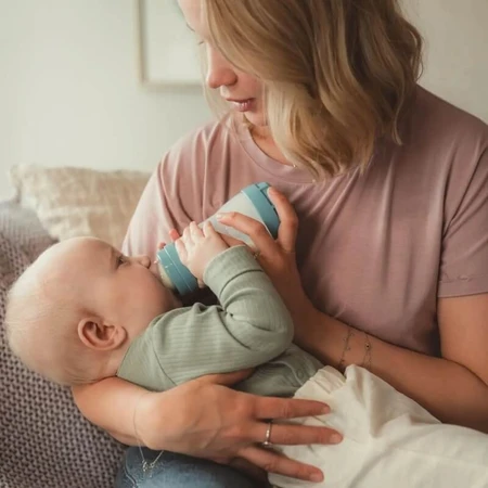 Mam Easy Start Anti-Colic - Babyfles voor 0 maanden en ouder met siliconen speen, 130 ml, lichtblauw