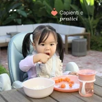 Set Chicco pentru diversificare alimentară 12 luni+ – set cu cană, bol și farfurie plată antiderapantă, furculiță și lingură roz