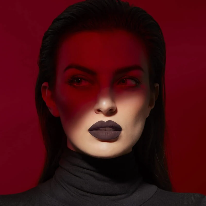 Deborah Milano Red Mat - Fluweelzachte matte lippenstift nr. 2 Donkerbruin