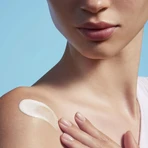 Biotherm, crema solar SPF 30 Waterlovers Sun Milk, alta protección, 200 ml