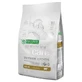 Nature’s Protection Superior Care White Care Adult Small and Mini cu carne de miel – hrană uscată pentru câini adulți de talie mică cu blana albă, 1,5 kg