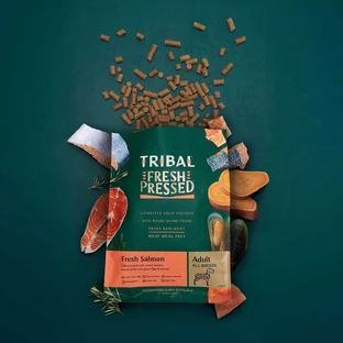 TRIBAL Fresh Pressed, XS–XL, łosoś, bezzbożowa sucha karma dla psów, tłoczona na zimno, 2,5 kg